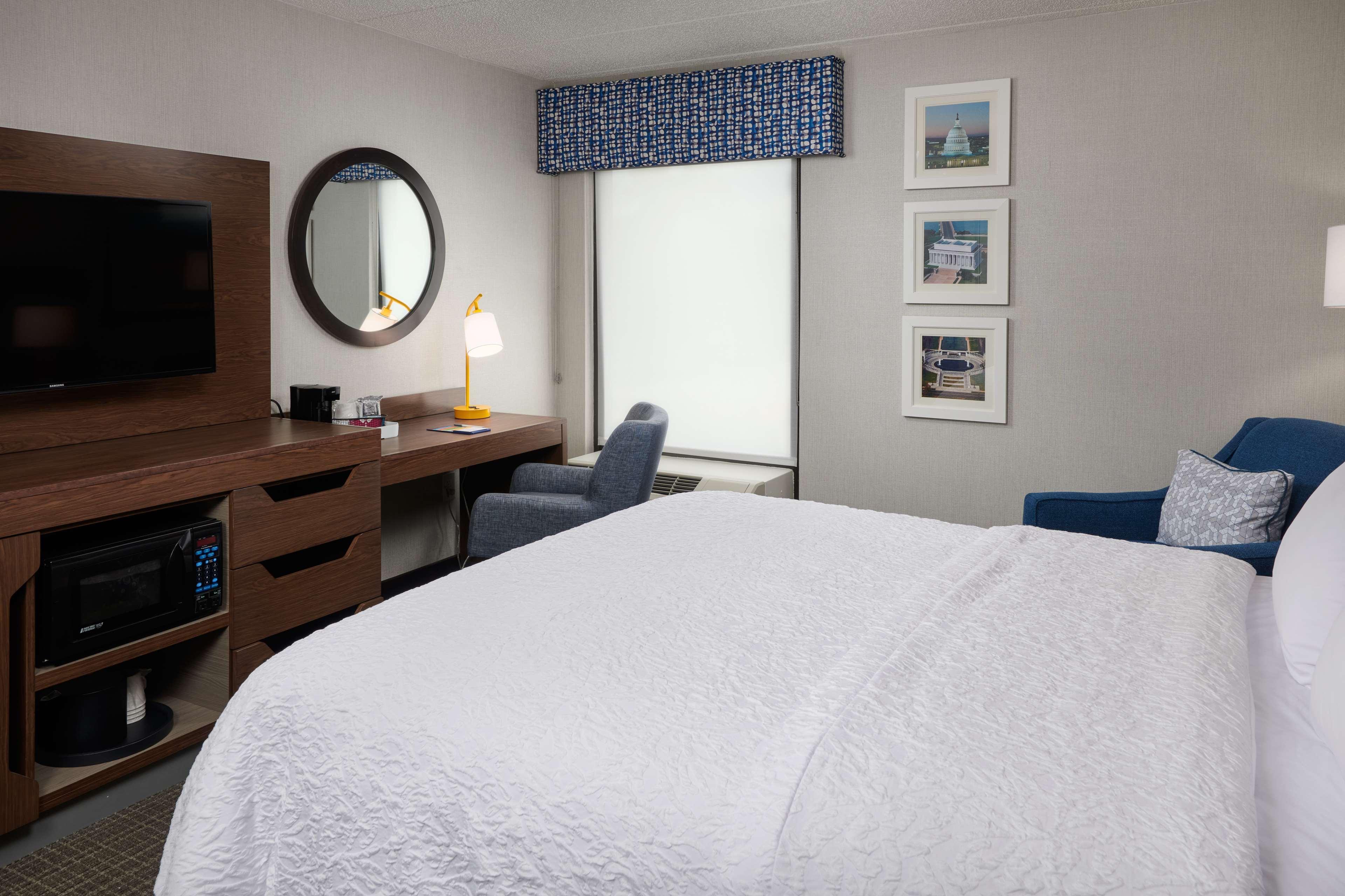 Hampton Inn Fairfax City Extérieur photo