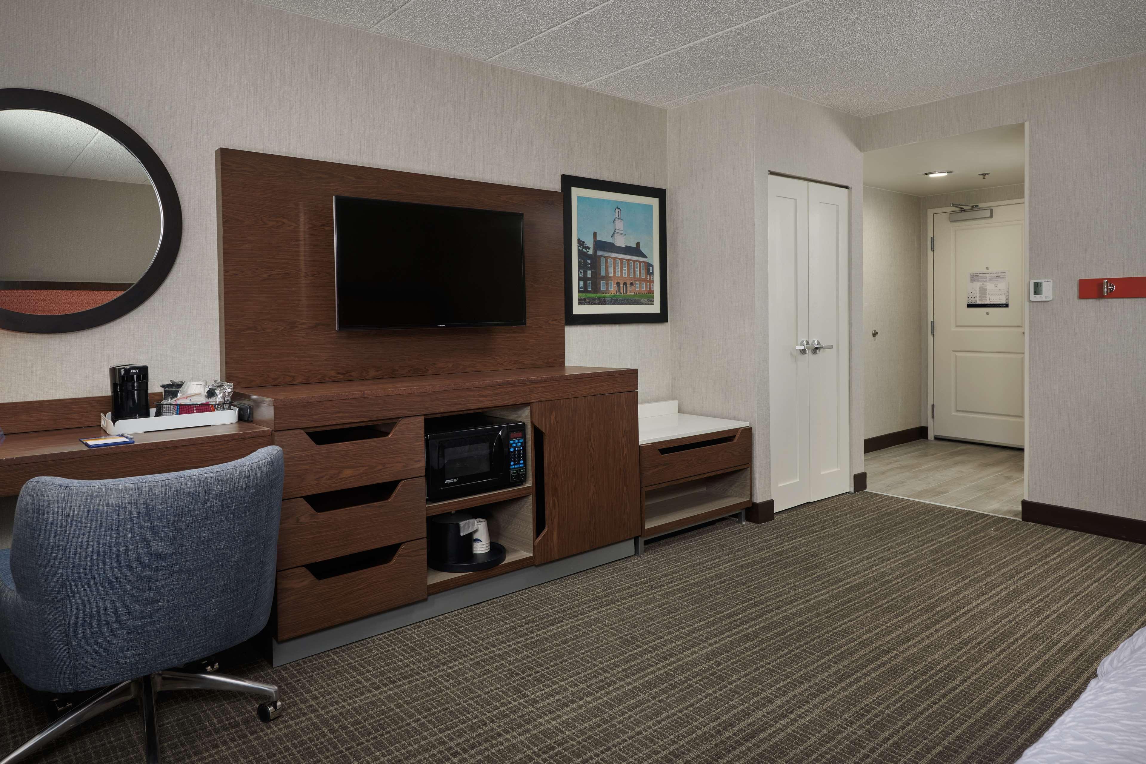 Hampton Inn Fairfax City Extérieur photo
