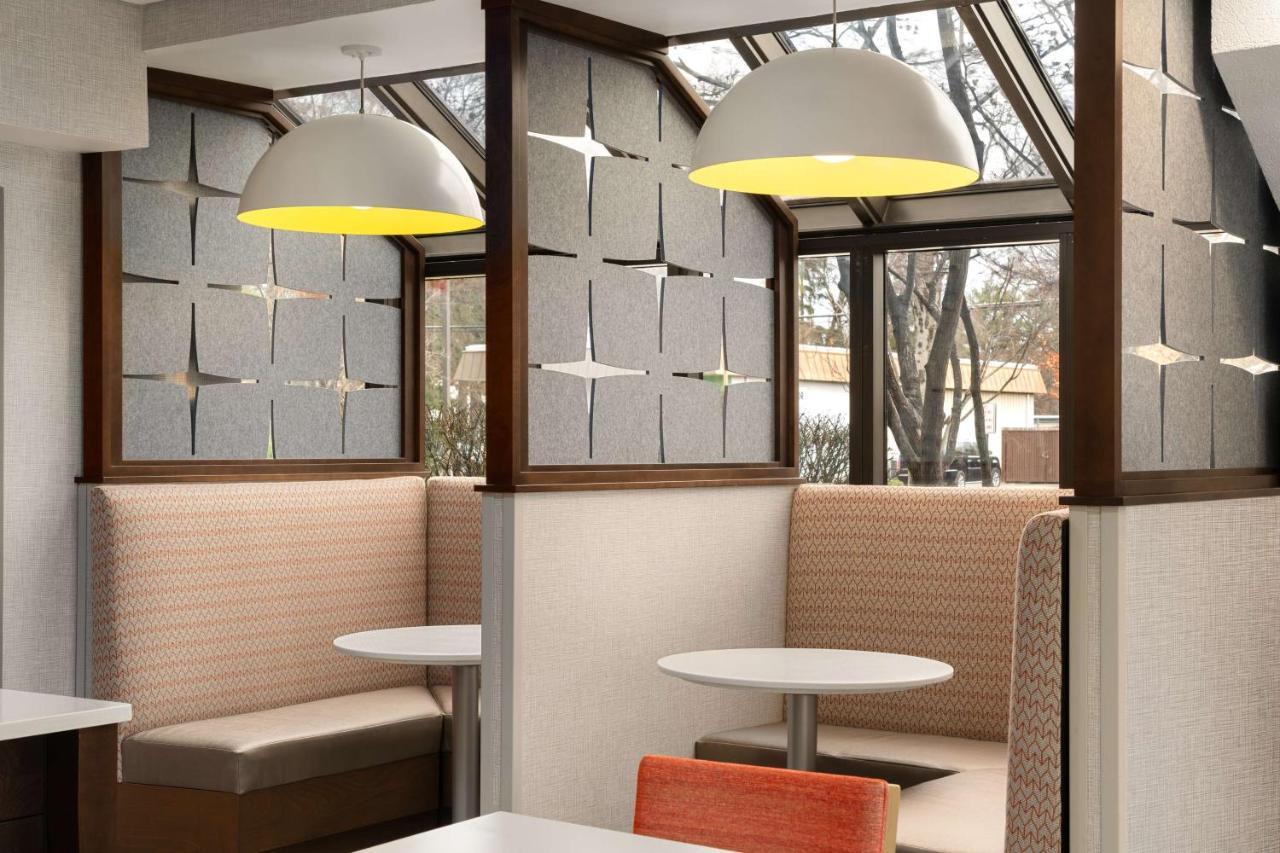 Hampton Inn Fairfax City Extérieur photo