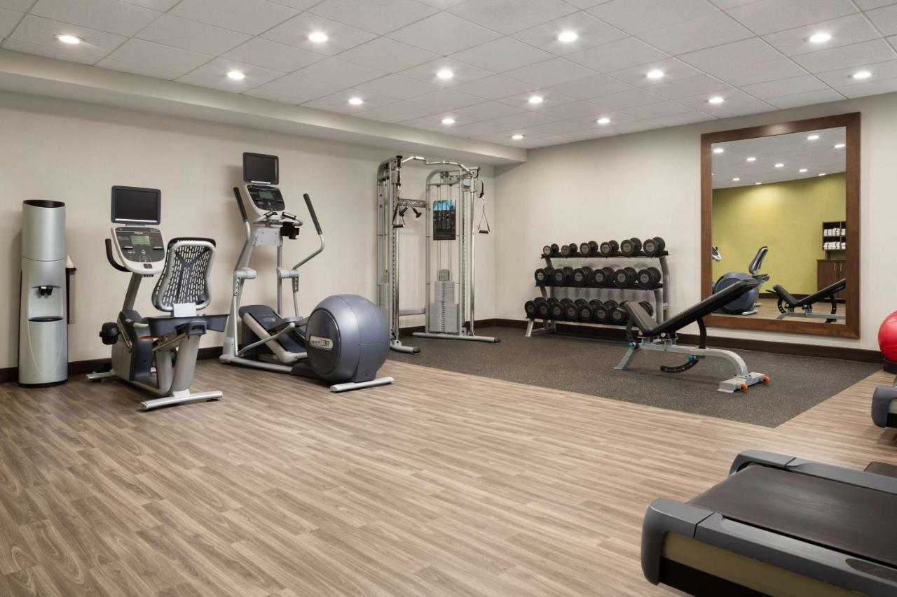 Hampton Inn Fairfax City Extérieur photo