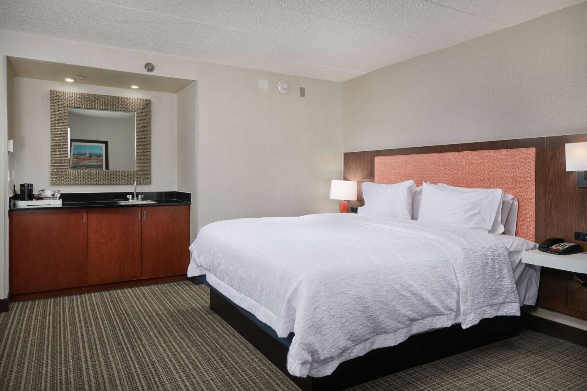 Hampton Inn Fairfax City Extérieur photo